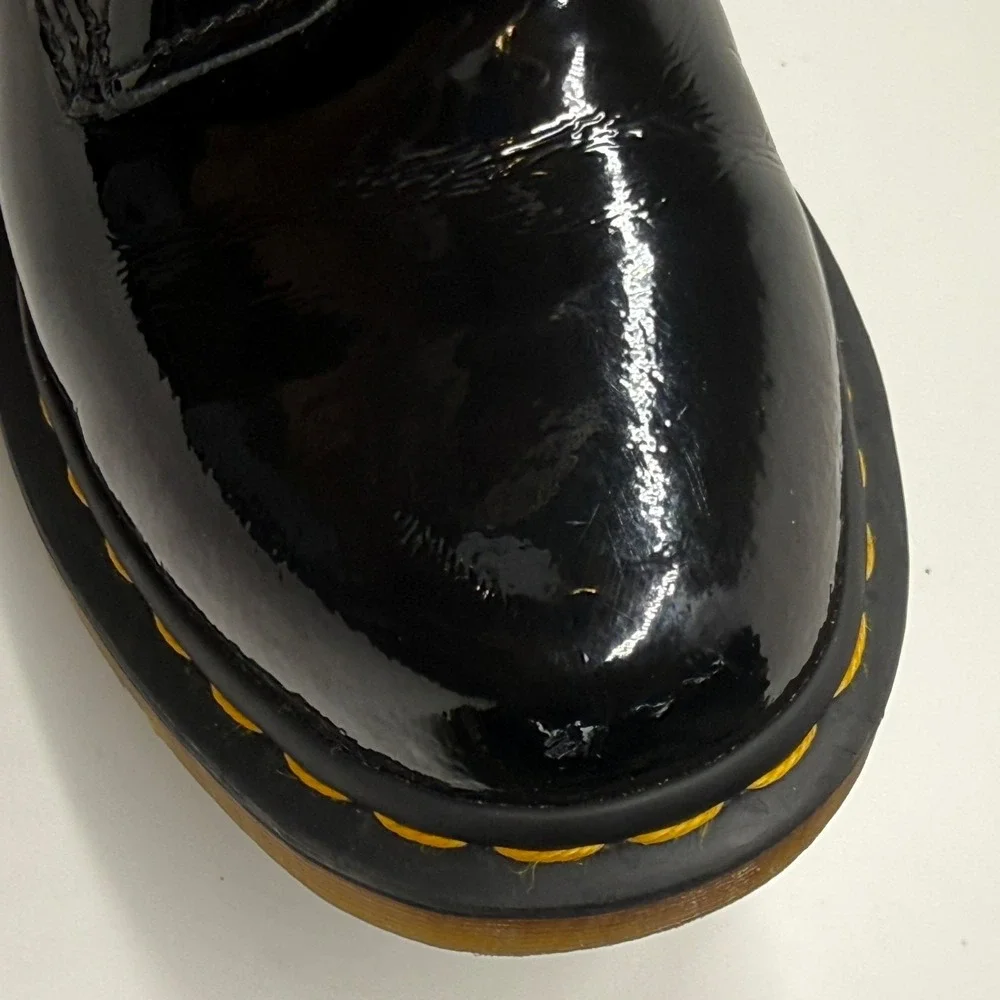 Dr. Martens 1460 Men's Boots Lace Up Black Patent Leather Round Toe Size 7
